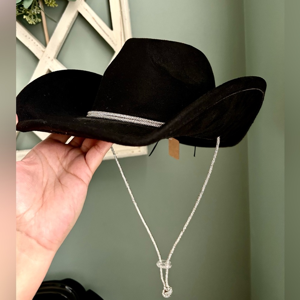Black felt rhinestone cowgirl hat NWT